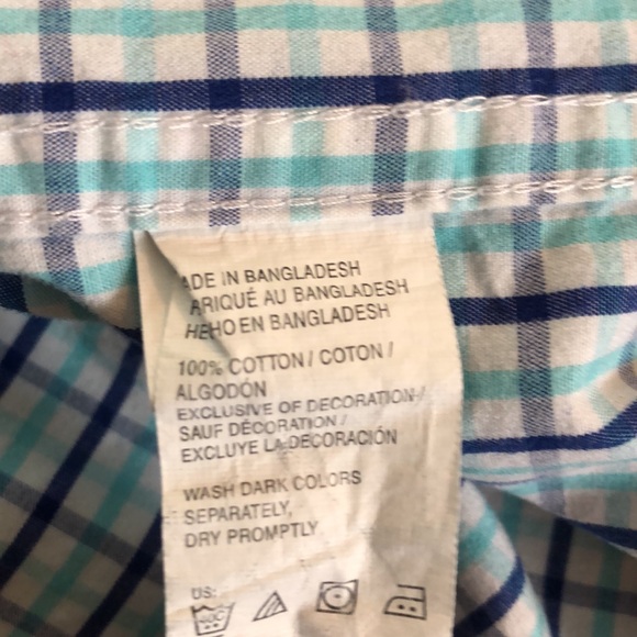 Izod long sleeve button down- Men’s - Picture 6 of 6